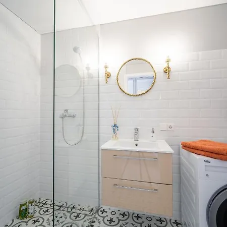 Stylish Studio Type In The City Center 1 *
